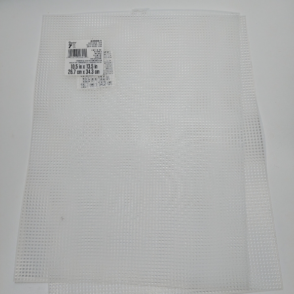 Design Works Ornament Wreath Wall Hanging Plastic Canvas Christmas Kit - Picture 7 of 8